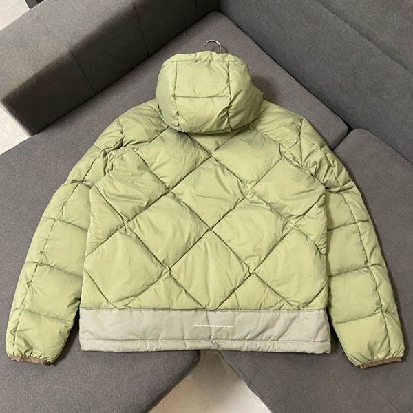 《大人気》モンクレール Arvouinショートダウンジャケット mor94433